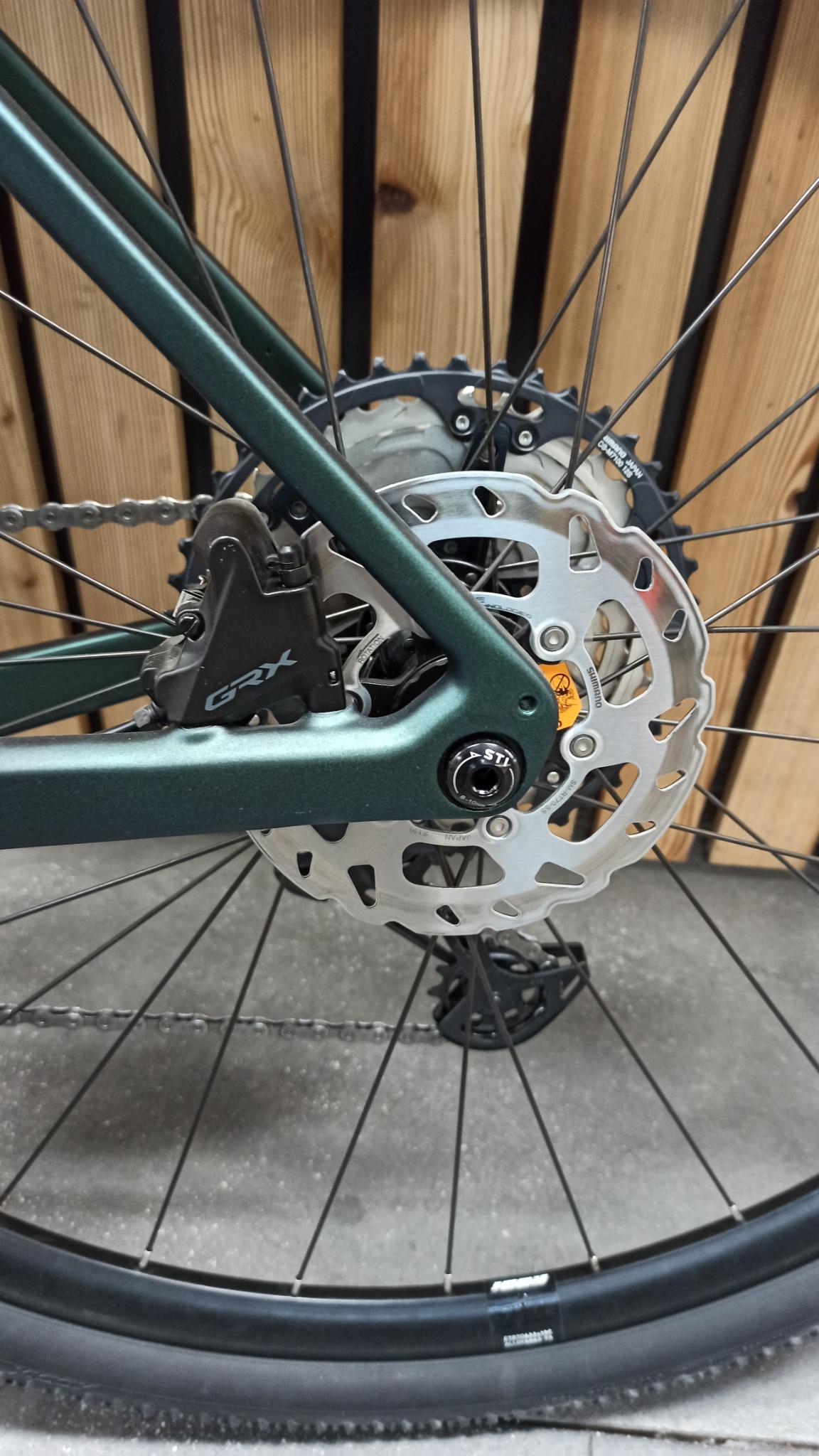 THOMPSON GR-1 GRAVEL CARBONE